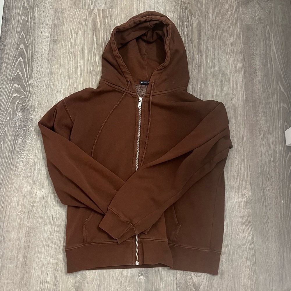 Brandy Melville Brown Zip Up🤎